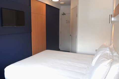 Ibis Budget - Gosford - Food Delivery Shop 8
