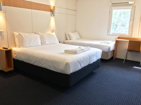 Ibis Budget - Gosford - Food Delivery Shop 14