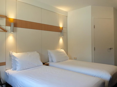 Ibis Budget - Gosford - Food Delivery Shop 20