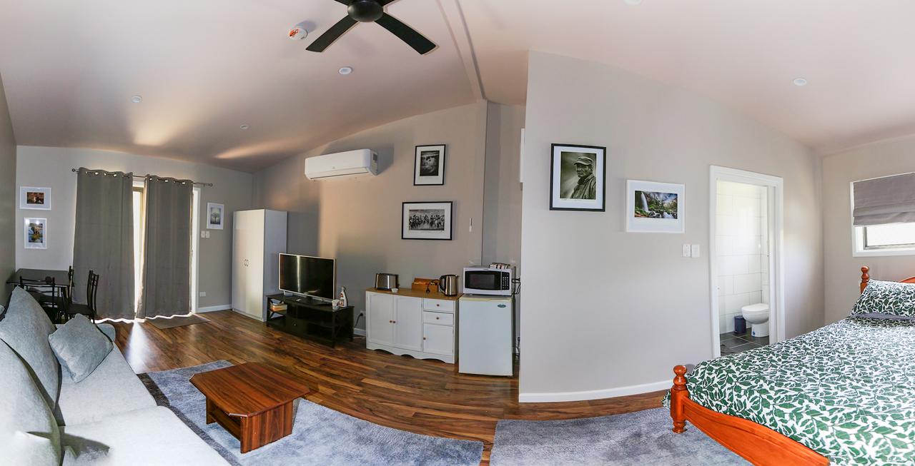 Glenroy ACT Food Delivery Shop