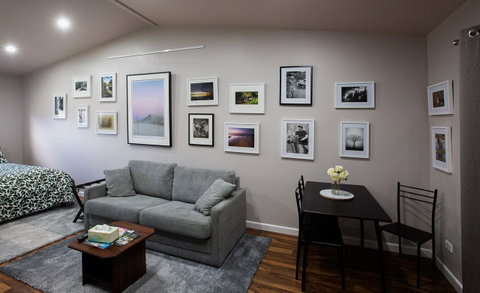 Pound Creek Gallery - Food Delivery Shop 3