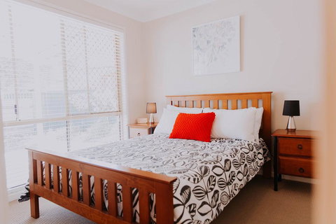Central Wagga Self Catering Apartment - Food Delivery Shop 10