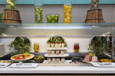 Sage Hotel Wollongong - Food Delivery Shop 16