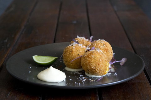 Sage Hotel Wollongong - Food Delivery Shop 25