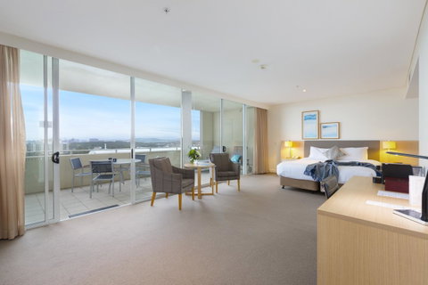 Sage Hotel Wollongong - Food Delivery Shop 38