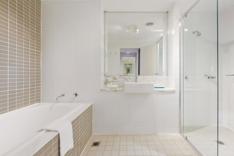 Sage Hotel Wollongong - Food Delivery Shop 5