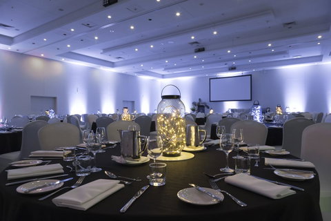 Sage Hotel Wollongong - Food Delivery Shop 29