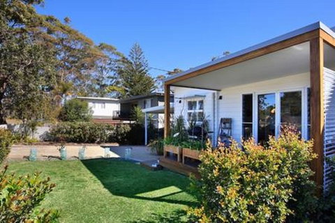Jervis Bay Beach Shack I Pet Friendly - Food Delivery Shop 14