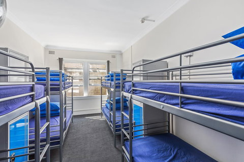 Ady's Place Backpackers, Sydney - Food Delivery Shop 11