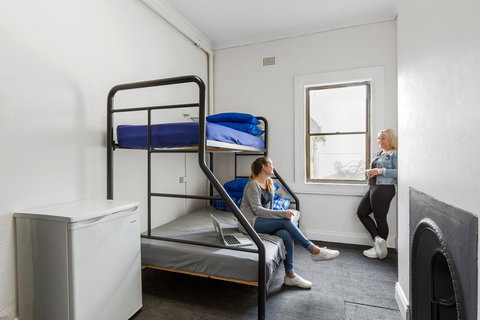 Ady's Place Backpackers, Sydney - Food Delivery Shop 1