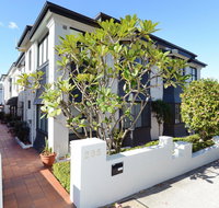 Avoca Lodge - Food Delivery Shop