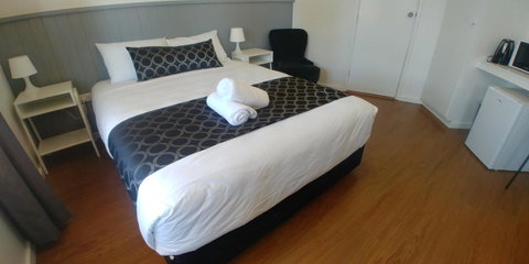 Bega Motel - Food Delivery Shop 13