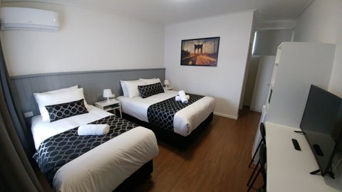 Bega Motel - Food Delivery Shop 14