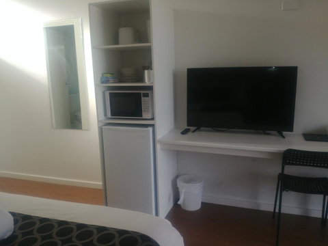 Bega Motel - Food Delivery Shop 5