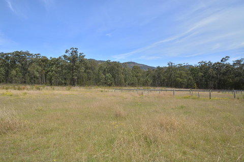 JE Guesthouse, Central To All The Hunter Valley Has To Offer - Food Delivery Shop 42