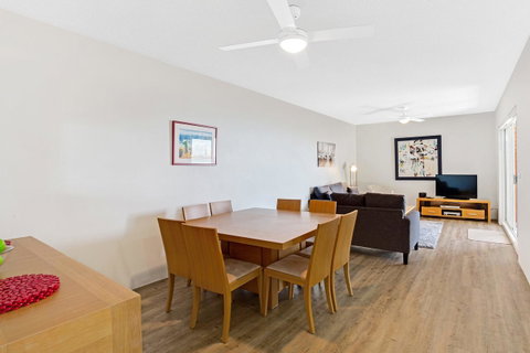 Victoria Parade, Kiah, Unit 10, 53 - Food Delivery Shop 6