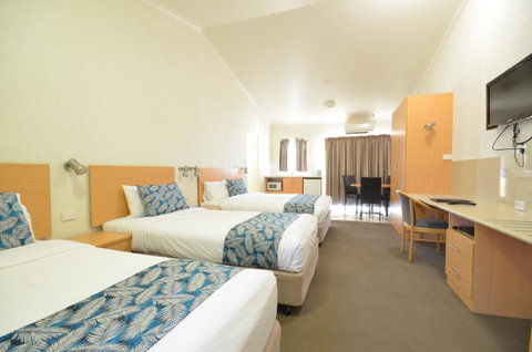 Boulevarde Motor Inn - Food Delivery Shop 4