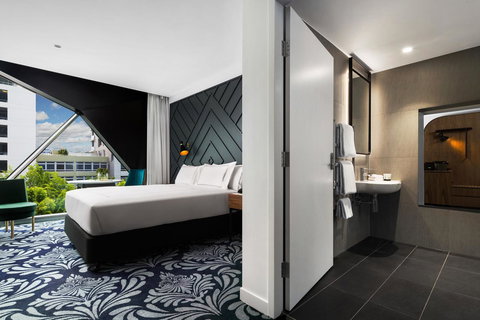 West Hotel Sydney, Curio Collection By Hilton - Food Delivery Shop 6