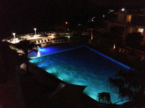 BASE Holidays - Ettalong Beach Premium Apartments - Food Delivery Shop 27