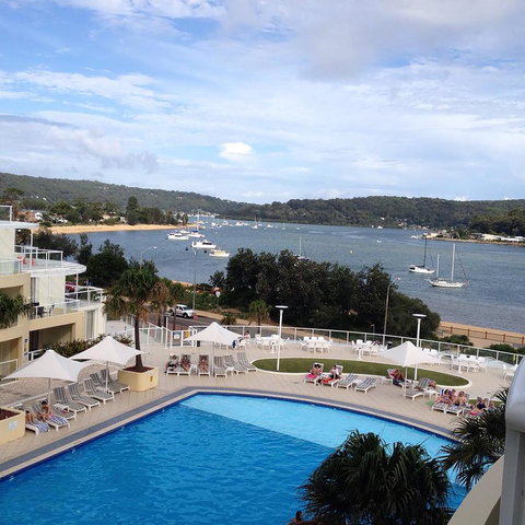 BASE Holidays - Ettalong Beach Premium Apartments - Food Delivery Shop 29