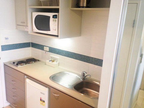 BASE Holidays - Ettalong Beach Premium Apartments - Food Delivery Shop 25