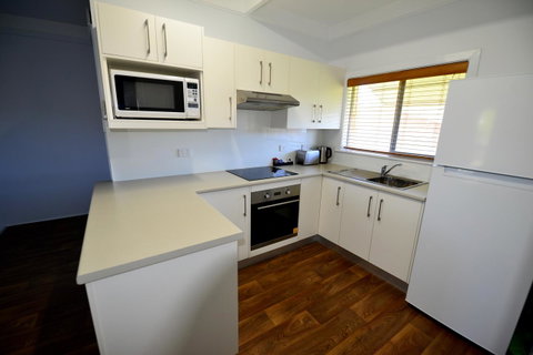 City Centre Apartments - Food Delivery Shop 4