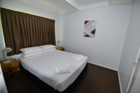 City Centre Apartments - Food Delivery Shop 0