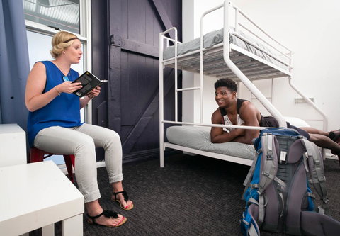 Railway Square YHA - Pet Food Australia 32