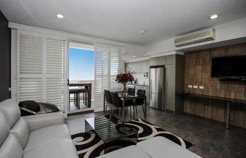 Honeysuckle Executive Apartments - Food Delivery Shop 11