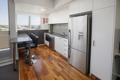 Honeysuckle Executive Apartments - Food Delivery Shop 4