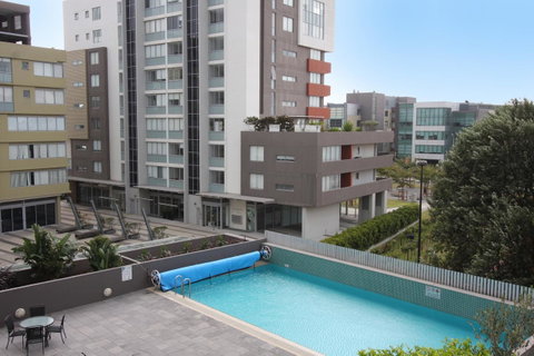 Honeysuckle Executive Apartments - Food Delivery Shop 16