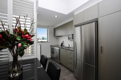 Honeysuckle Executive Apartments - Food Delivery Shop 10