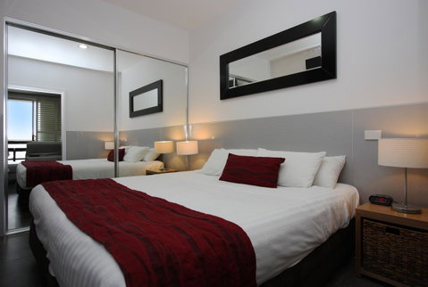 Honeysuckle Executive Apartments - Food Delivery Shop 1