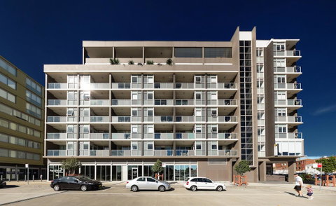 Honeysuckle Executive Apartments - Food Delivery Shop 38