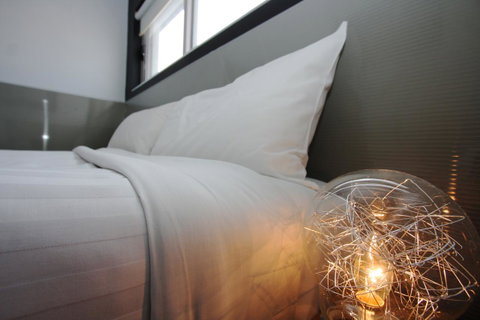 Honeysuckle Executive Apartments - Food Delivery Shop 23
