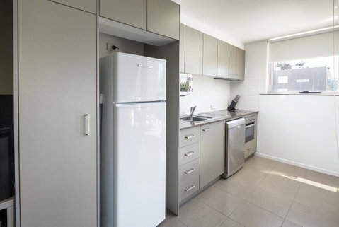 Honeysuckle Executive Apartments - Food Delivery Shop 5