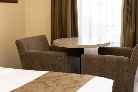 Prince Of Wales Hotel - Food Delivery Shop 8