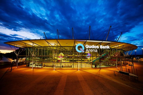 Stunning Views Sydney Olympic Park - Food Delivery Shop 35
