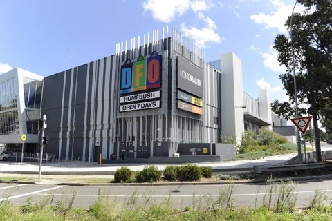 Stunning Views Sydney Olympic Park - Food Delivery Shop 33