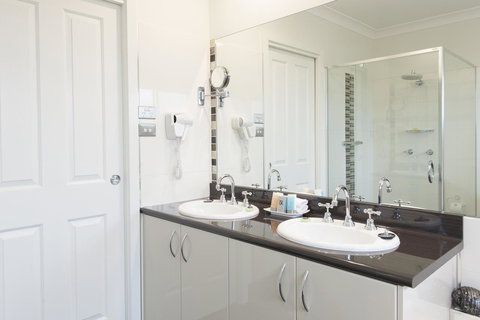 Wagga RSL Club Motel - Food Delivery Shop 36