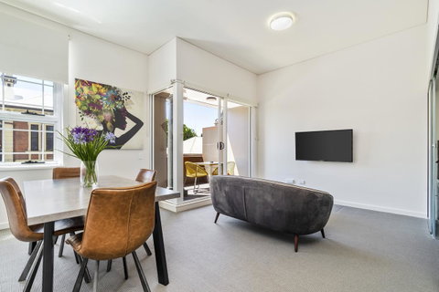 Terminus Apartment Hotel, Ascend Hotel Collection - Food Delivery Shop 8
