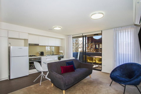 Terminus Apartment Hotel, Ascend Hotel Collection - Food Delivery Shop 24