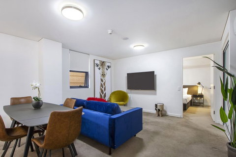 Terminus Apartment Hotel, Ascend Hotel Collection - Food Delivery Shop 38