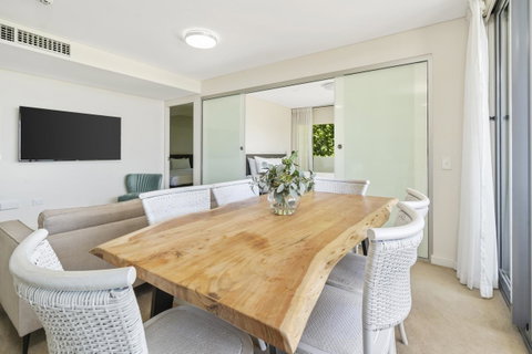 Terminus Apartment Hotel, Ascend Hotel Collection - Food Delivery Shop 5