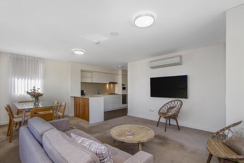 Terminus Apartment Hotel, Ascend Hotel Collection - Food Delivery Shop 26
