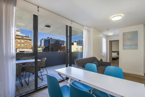 Terminus Apartment Hotel, Ascend Hotel Collection - Food Delivery Shop 19