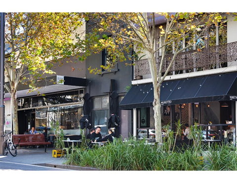 Walk To The City From This Renovated Heritage Gem - Food Delivery Shop 10