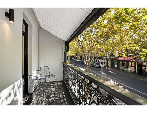 Walk To The City From This Renovated Heritage Gem - Food Delivery Shop 9
