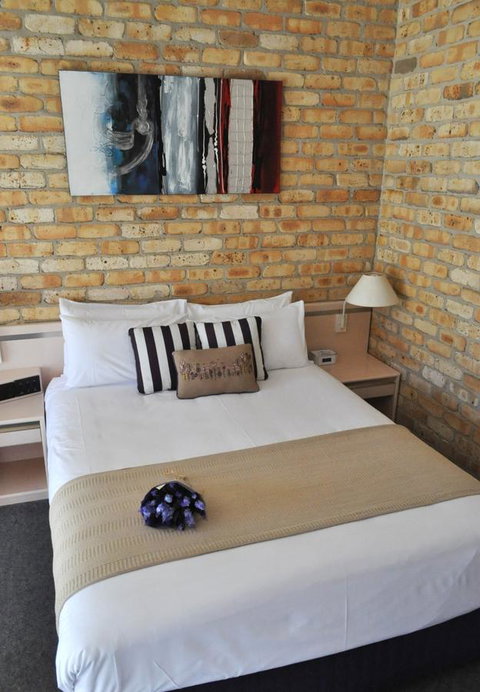Mollymook Surfbeach Motel & Apartments - Food Delivery Shop 6