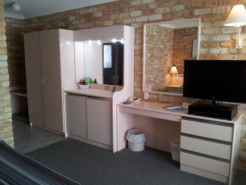 Mollymook Surfbeach Motel & Apartments - Food Delivery Shop 19